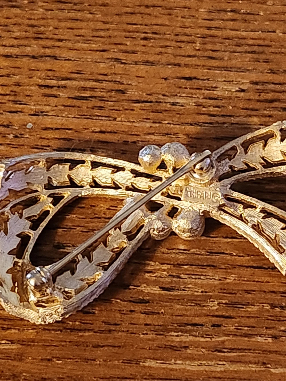 Crown Trifari elegant gold